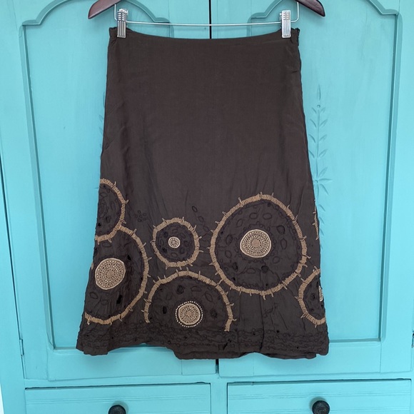 Chico’s Brown A-line Skirt. Size 0. Fully lined. Embroidered detail - Picture 3 of 8